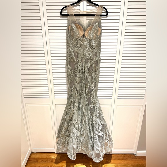 Tarik Ediz Gown- size 8 worn only once for 3 hours- like new! - Picture 7 of 12